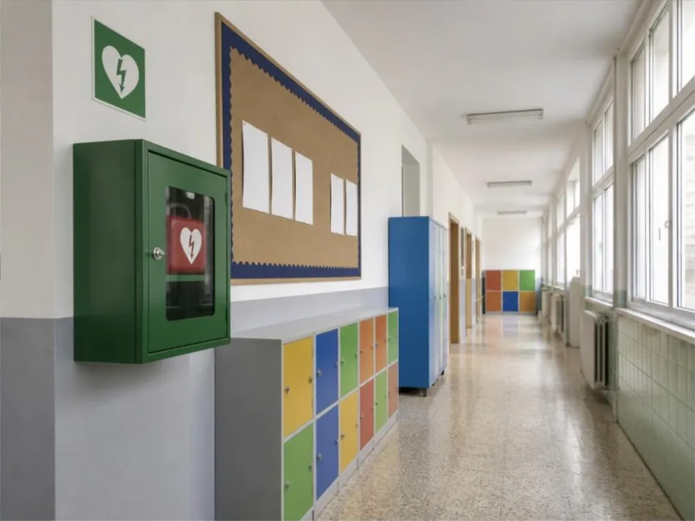 Desfibrilador instalado en colegio